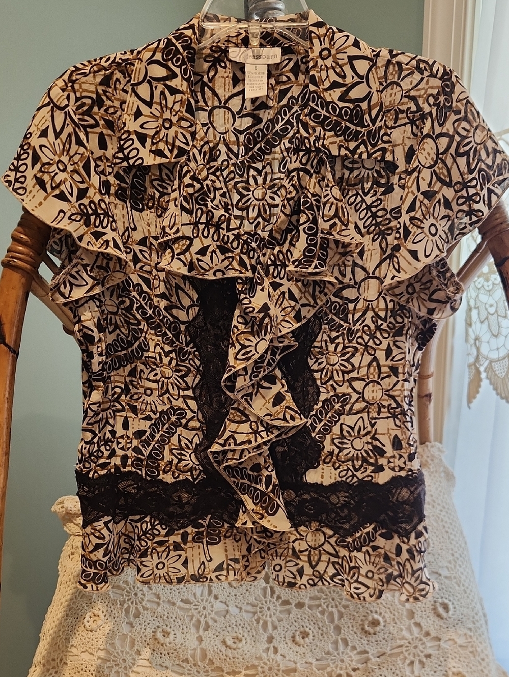 dressbarn Brown & Cream Floral Ruffle Blouse with Lace Trim And Skirt Set Size 6